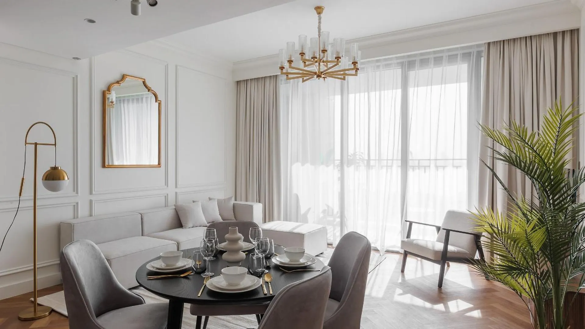 Burj Khalifa View & Creek Lagoon Dubai Apartment