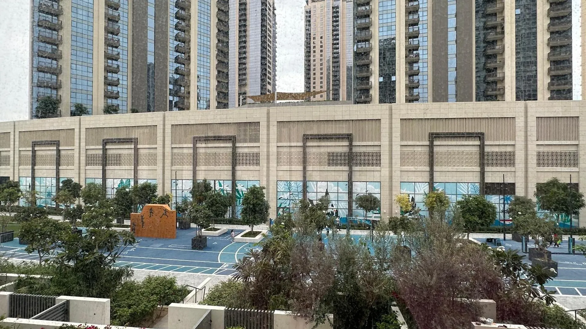 Burj Khalifa View & Creek Lagoon Dubai